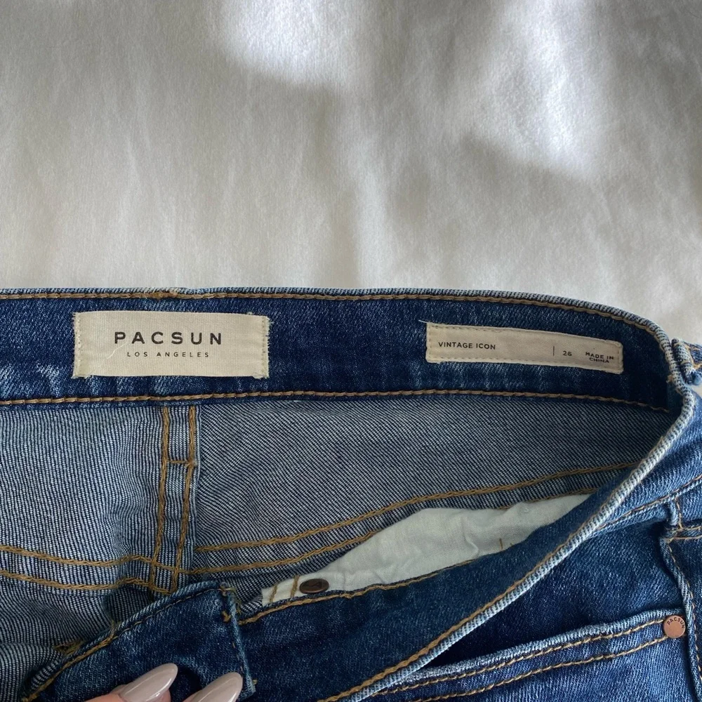 Jeans - Picture 5 of 5